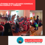 Jóvenes llevan alegría navideña a colonias vulnerables de Torreón con juguetes no bélicos