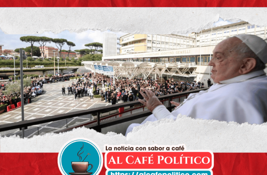 El papa Francisco reaparece tras 37…