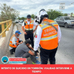 Agentes de vialidad evitan tragedia en puente del ejido San Luis