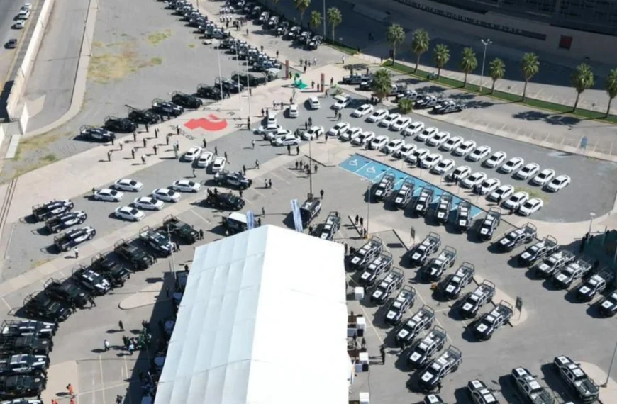 En Torreón presentan fortaleza en seguridad: entregan 160 patrullas y equipo táctico