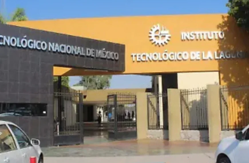 Estudiantes toman edificios del Tec Laguna y enfrentan posibles represalias