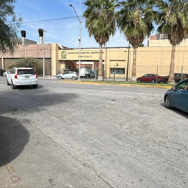 Torreón Jardín: cierran bocacalles por saturación del IMSS…&hellip;