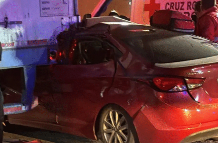 Aparatoso accidente en la autopista Torreón–San Pedro moviliza a cuerpos de rescate