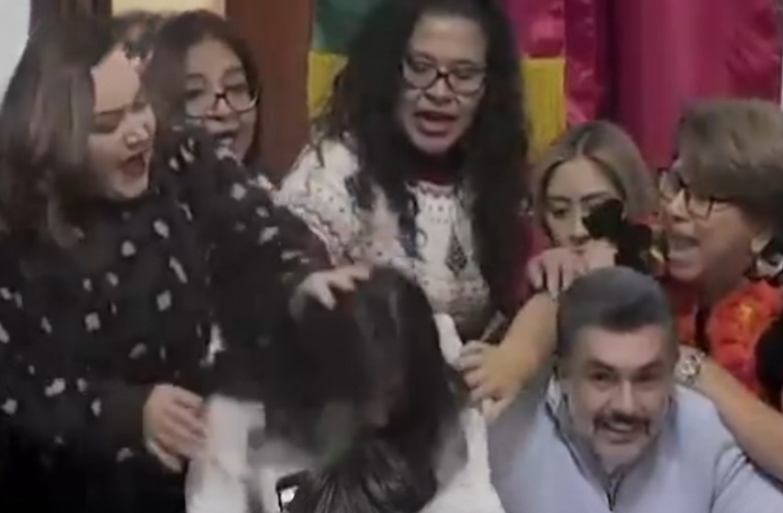 Diputadas protagonizan jaloneos en el pleno&hellip;