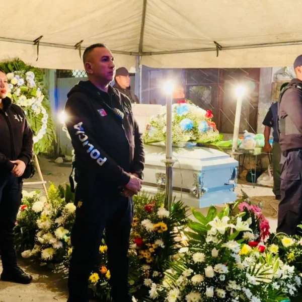 Policía de Torreón realiza guardia de honor en…