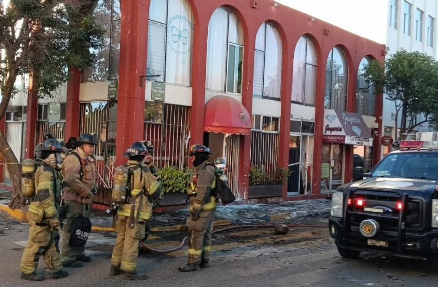 Explosión en puesto de gorditas deja una mujer muerta