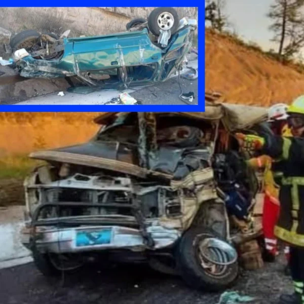 Padres y abuelos mueren en volcadura en la…