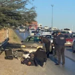 Mujer embiste a oficial de Tránsito en el periférico de Torreón