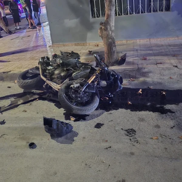 Sin casco y evadiendo filtro: menor choca tras&hellip;