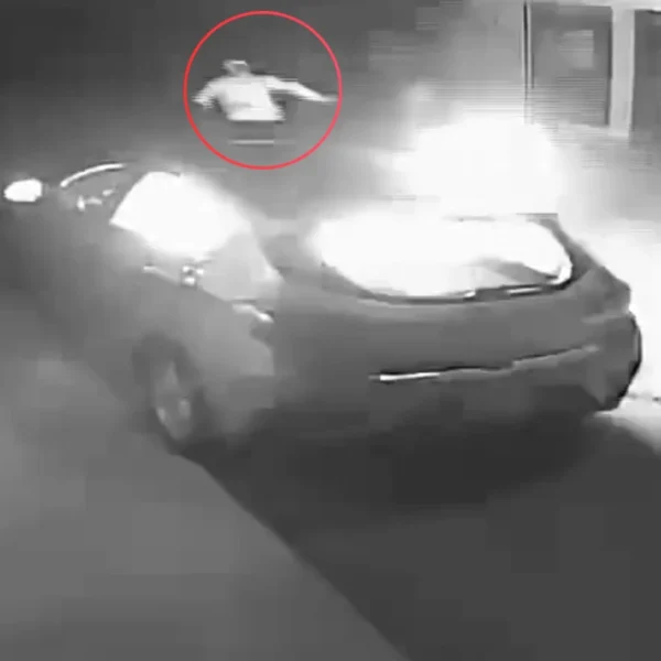 Queman vehículo de abogado en Torreón; exige justicia&hellip;