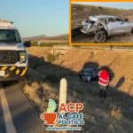 Tres jóvenes de 20 años mueren en volcadura; hay dos heridos graves