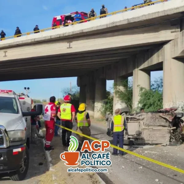 Cae camioneta en el puente El Cuije y&hellip;