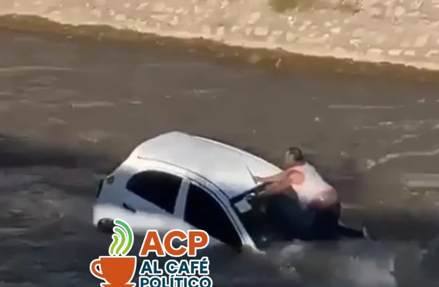 Cae otro auto al canal en Gómez Palacio;&hellip;