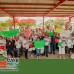 Vecinos del Distrito 10 exponen necesidades durante recorrido de Felipe González