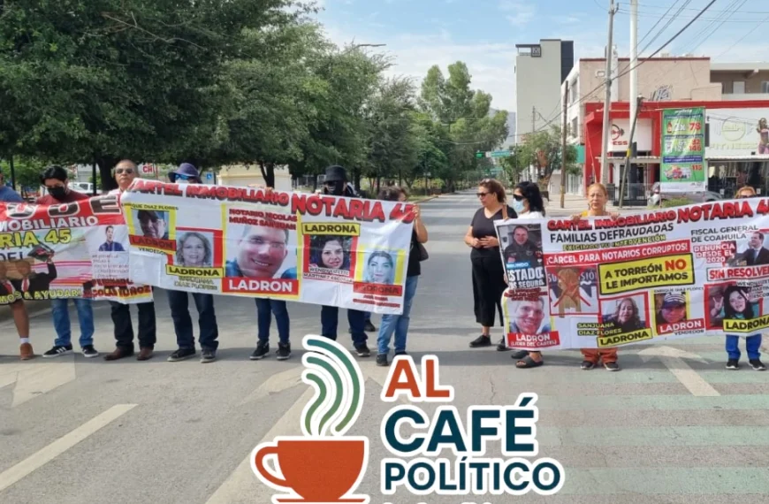 Víctimas de fraude inmobiliario vuelven a bloquear calles en Torreón; exigen respuestas