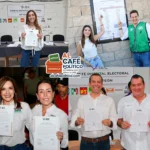 Hugo, Felipe, Vero y Ximena reciben constancias de mayoría en Torreón
