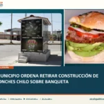 Chilo tiene cinco días: ordenan retirar construcción sobre banqueta